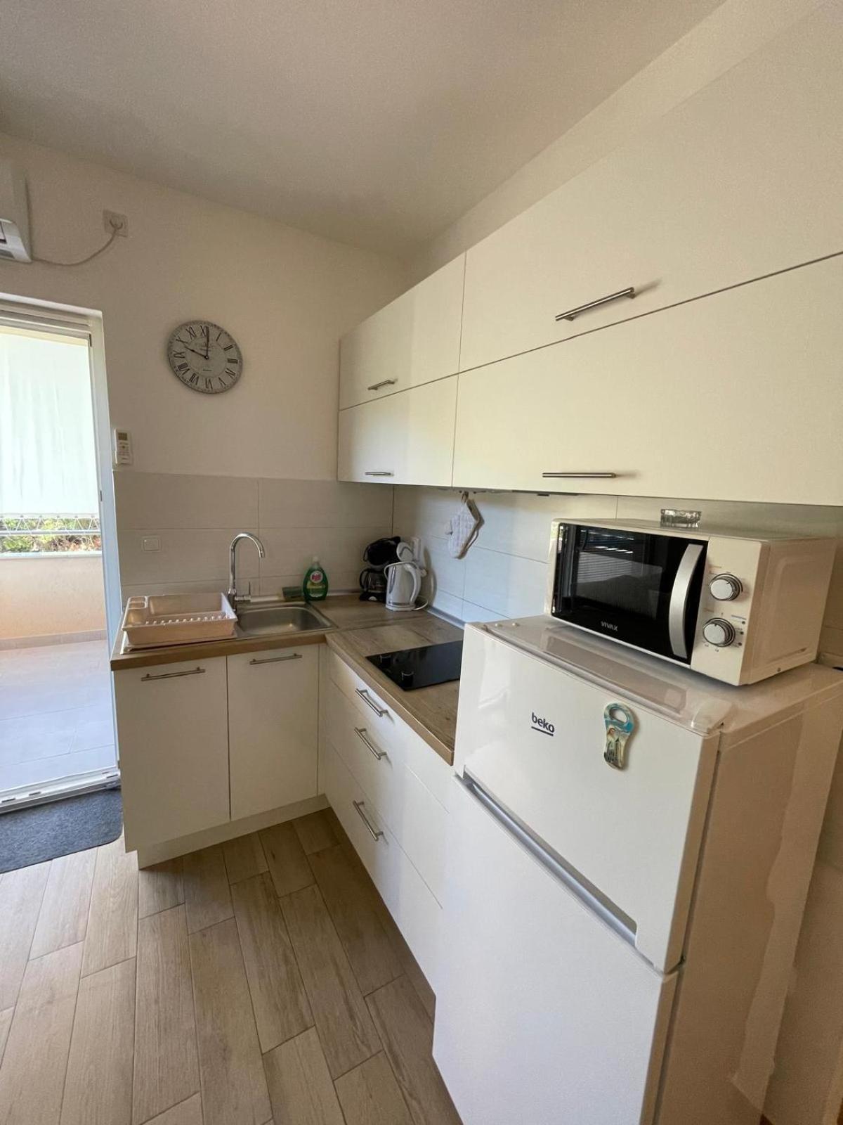 Apartments Nada เบทินา ภายนอก รูปภาพ